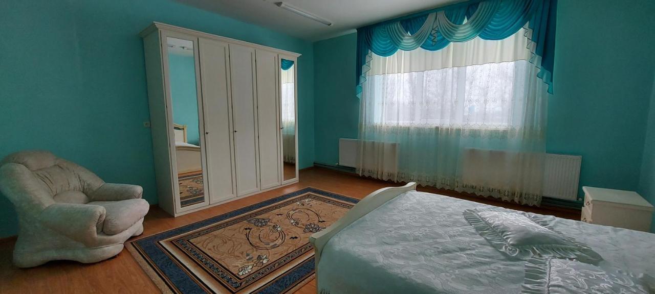 חוסט Hotel Bb Student מראה חיצוני תמונה