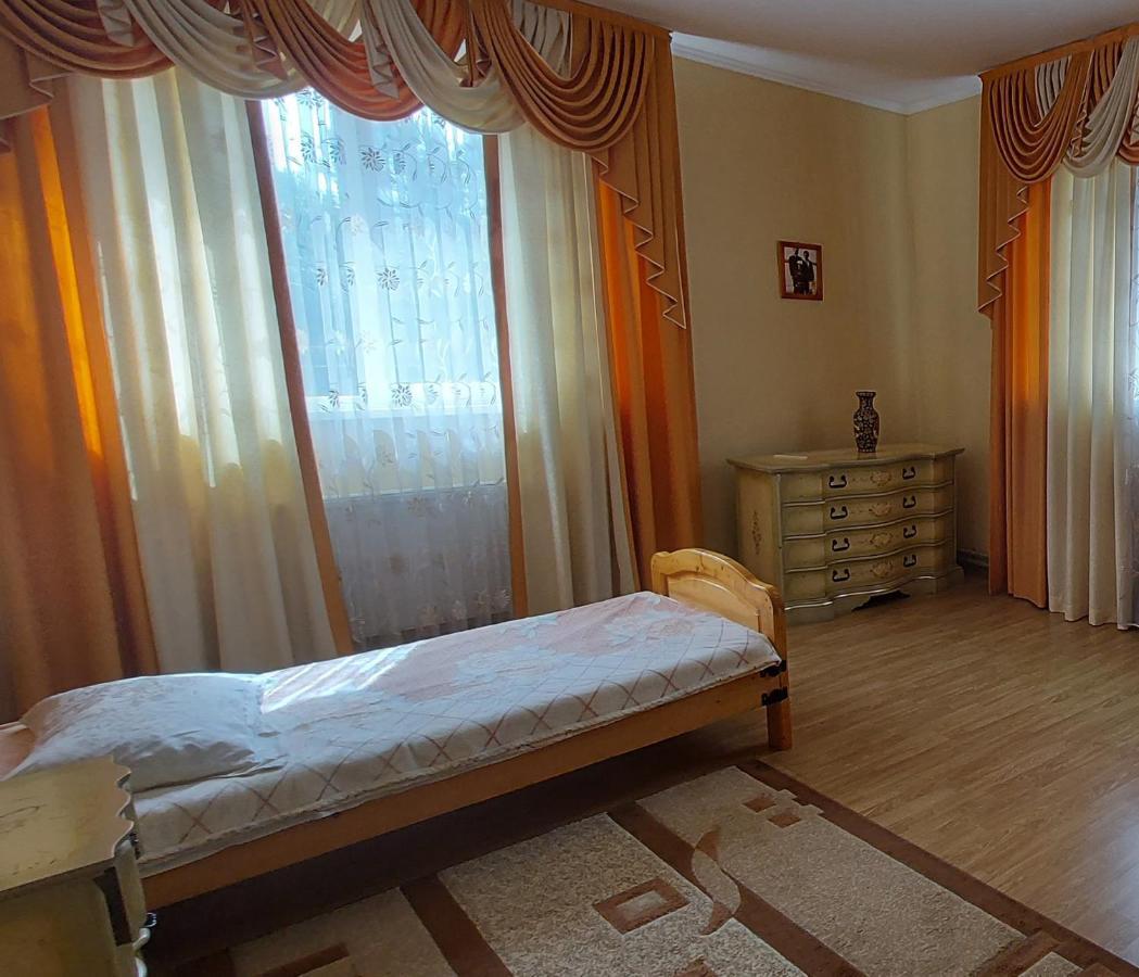חוסט Hotel Bb Student מראה חיצוני תמונה