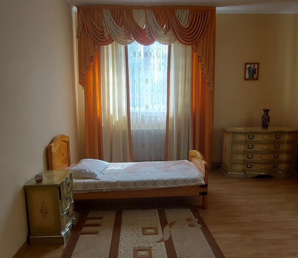 חוסט Hotel Bb Student מראה חיצוני תמונה